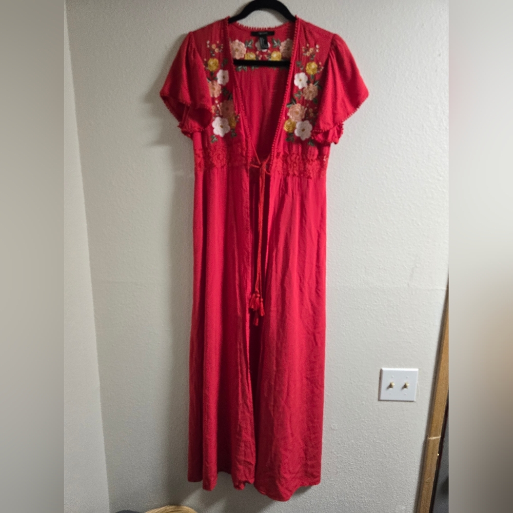 Forever 21 Embroidered Red Duster